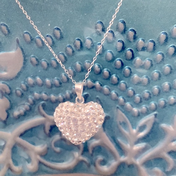 Swarovski bubble heart pendant with delicate sterling silver 16 inch chain - Picture 5 of 7